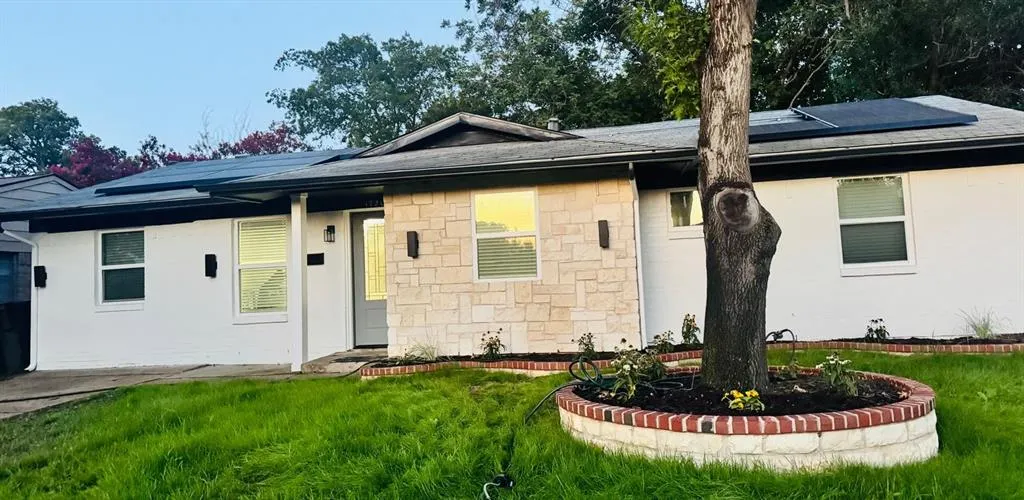 1720 Meadows Drive