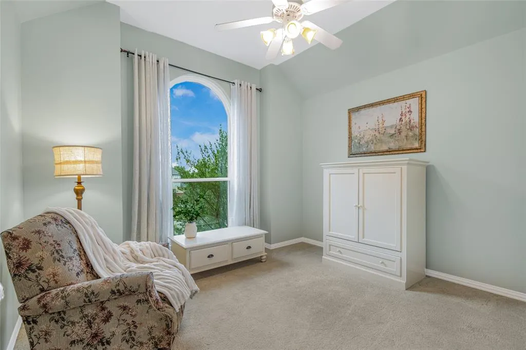 1812 Whitney Lane