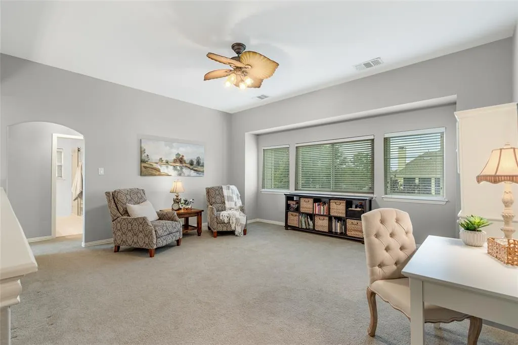 1812 Whitney Lane