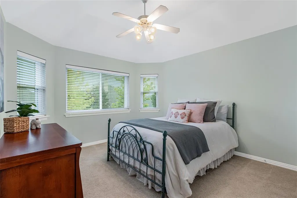 1812 Whitney Lane