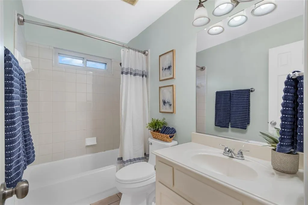 1812 Whitney Lane