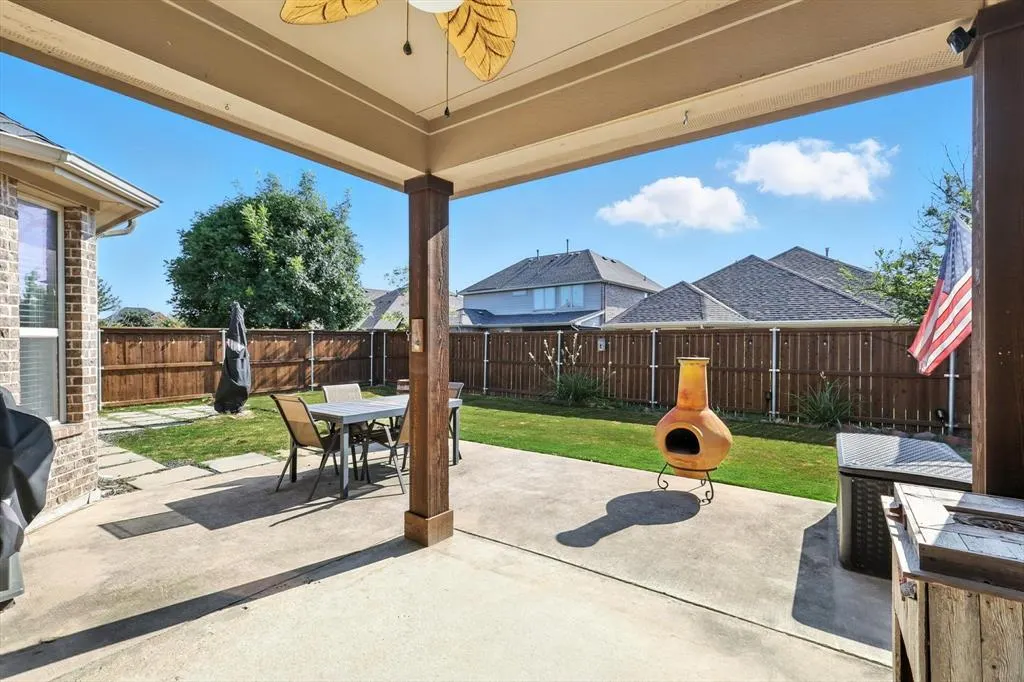 7524 Guadalupe Way