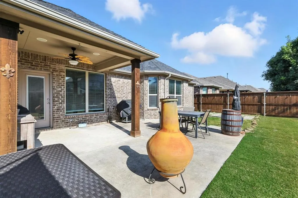 7524 Guadalupe Way