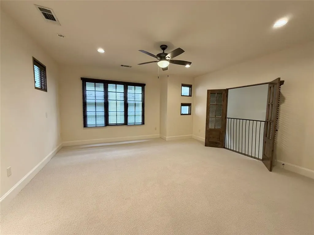 2510 N Henderson, #5