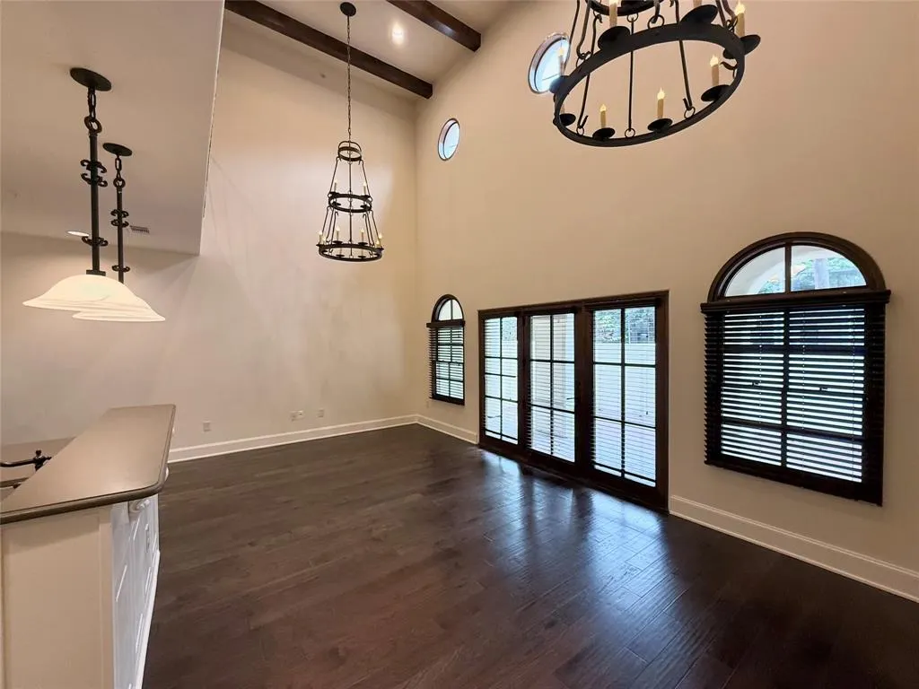 2510 N Henderson, #5