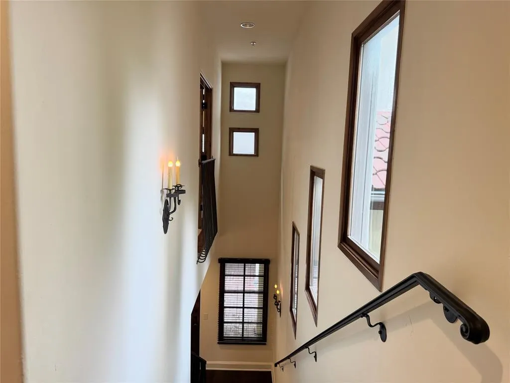 2510 N Henderson, #5