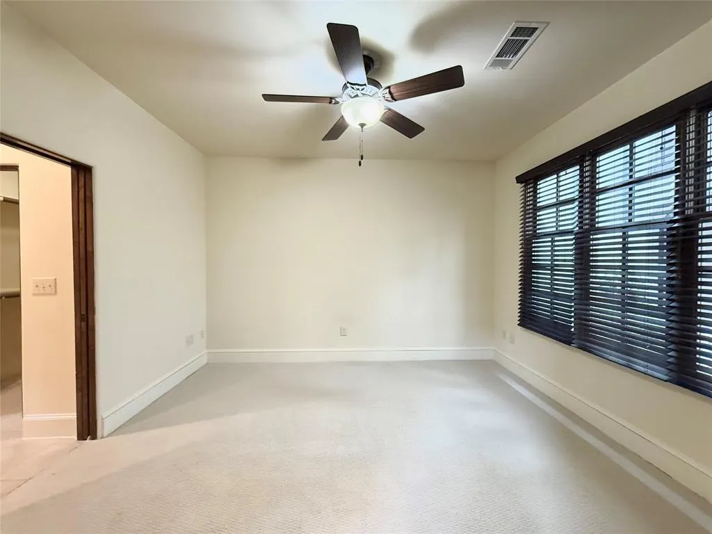 2510 N Henderson, #5