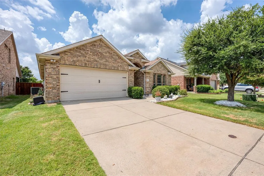 824 Golden Bear Lane