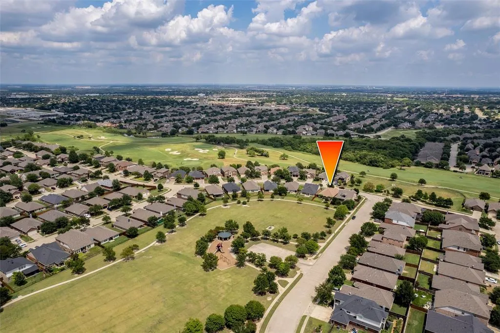 824 Golden Bear Lane