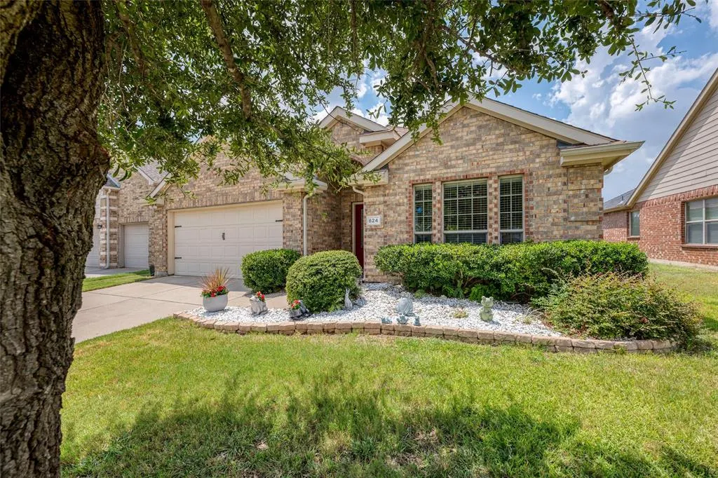 824 Golden Bear Lane