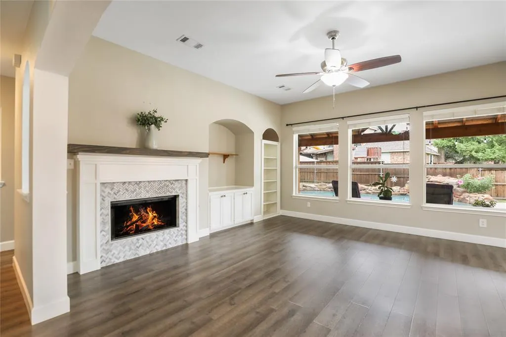 2400 New Glen Drive