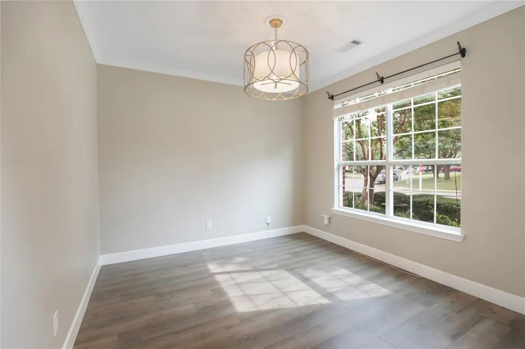 2400 New Glen Drive