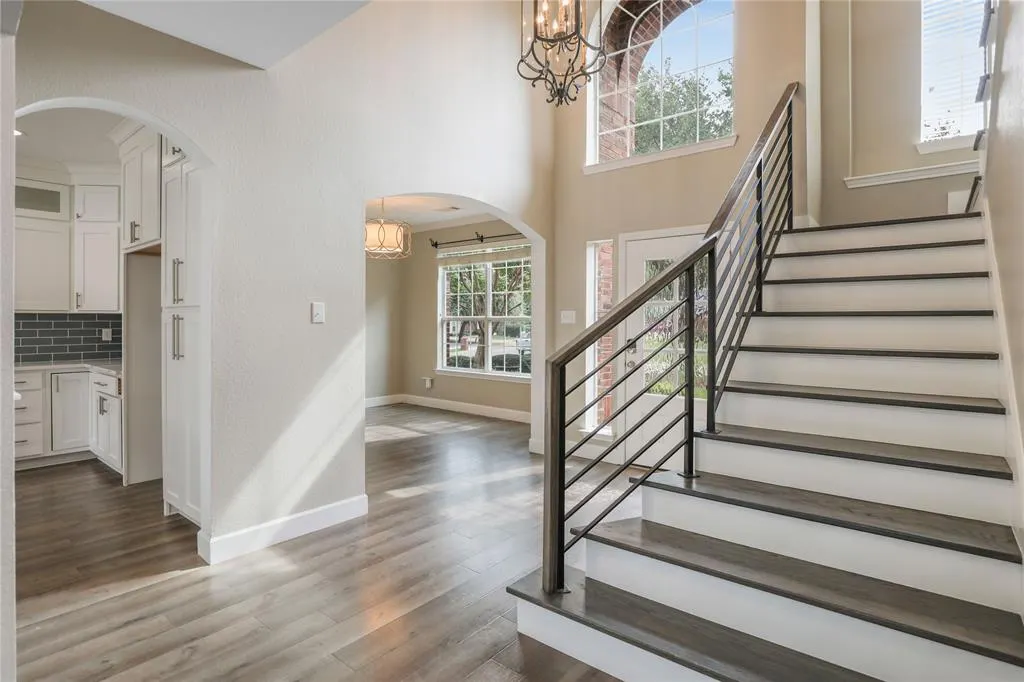 2400 New Glen Drive