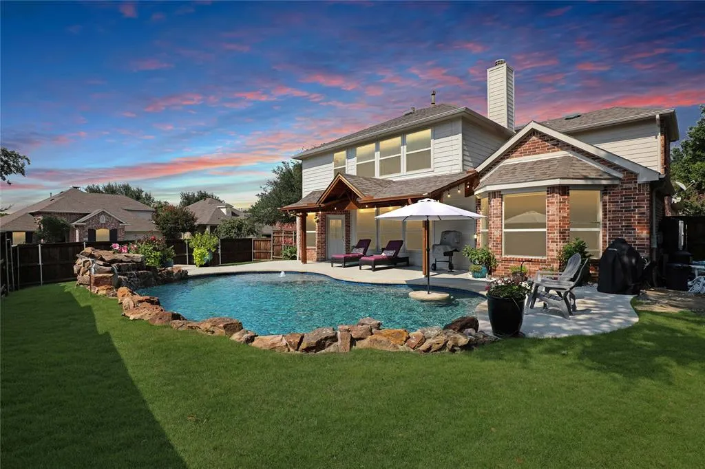 2400 New Glen Drive