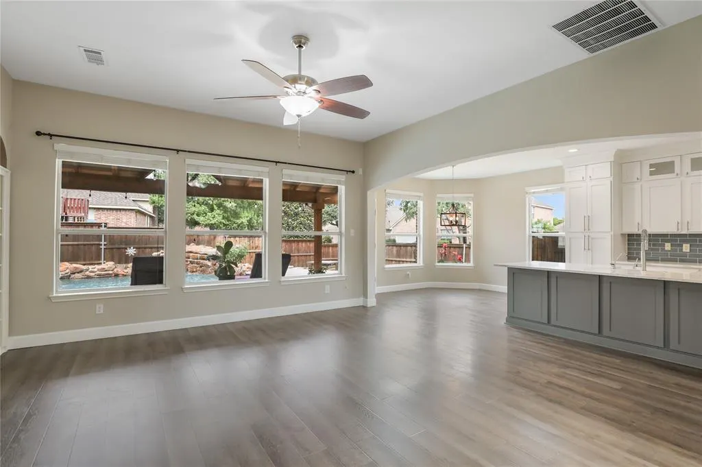 2400 New Glen Drive