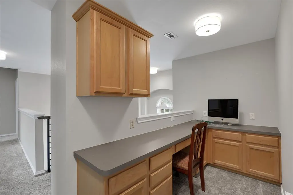 2400 New Glen Drive
