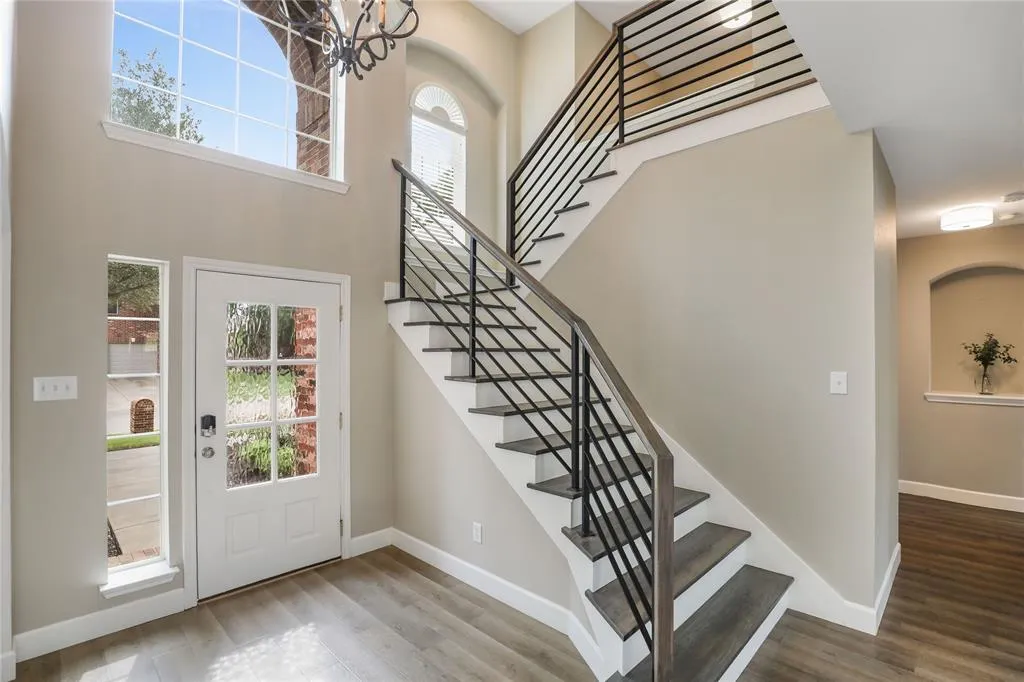 2400 New Glen Drive