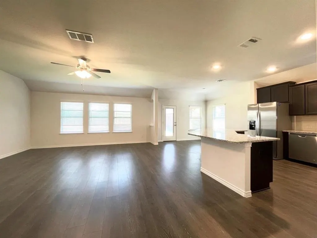 1104 Royal Lane