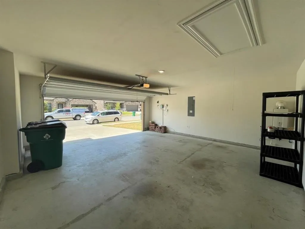 1104 Royal Lane
