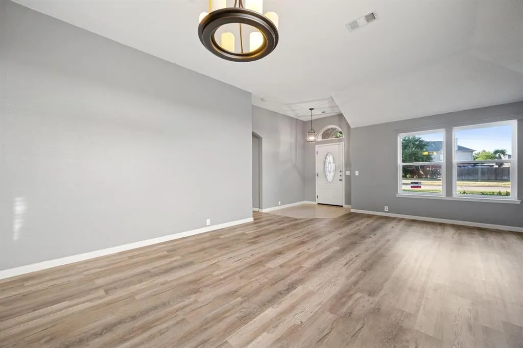 508 Dartmouth Lane