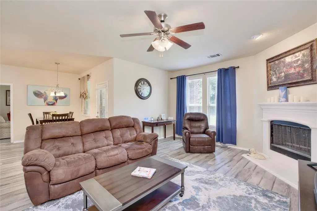 1208 Cheyenne Drive