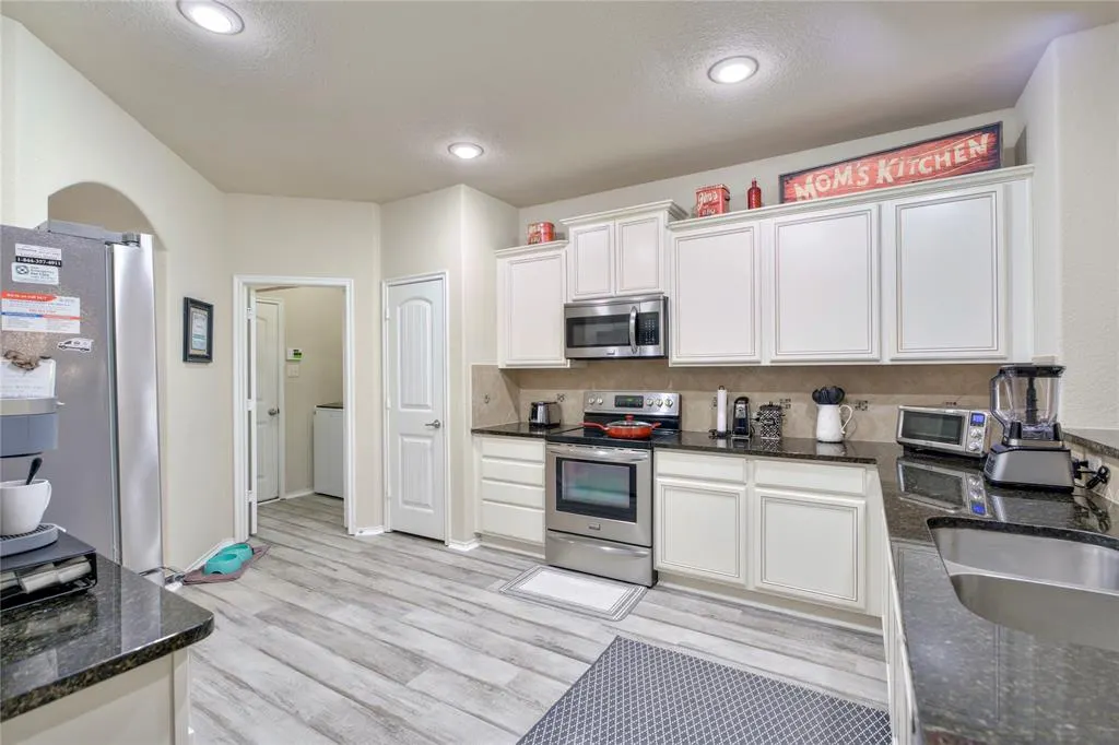 1208 Cheyenne Drive