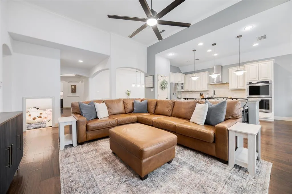 7512 Sabine Drive