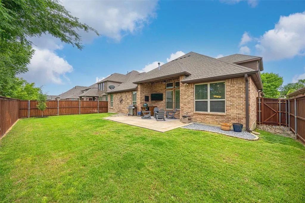 7512 Sabine Drive