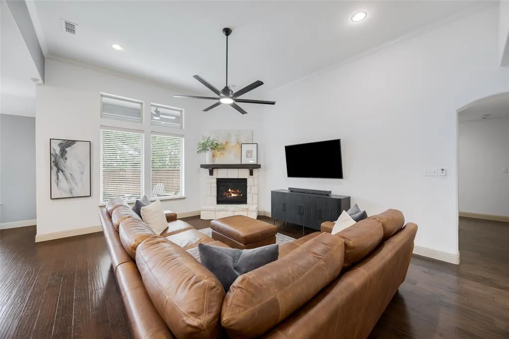 7512 Sabine Drive
