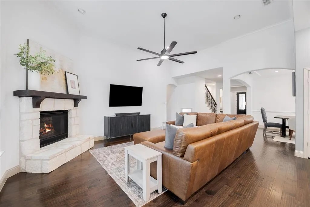 7512 Sabine Drive