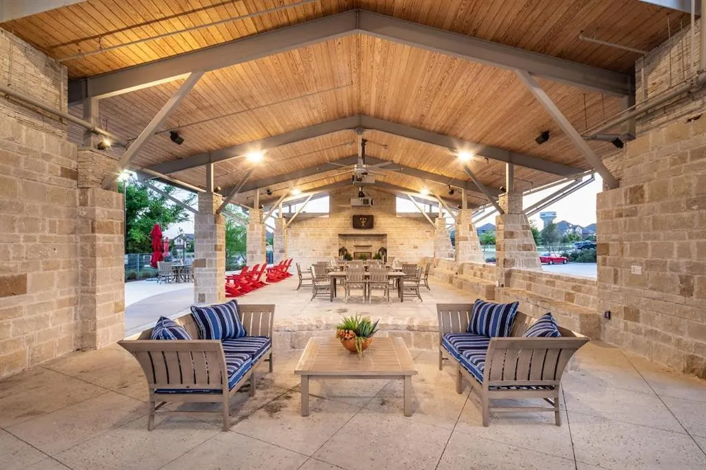 7512 Sabine Drive