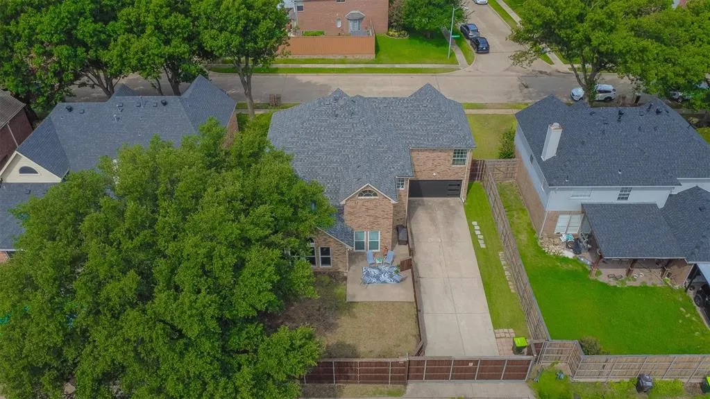7812 Alderwood Place