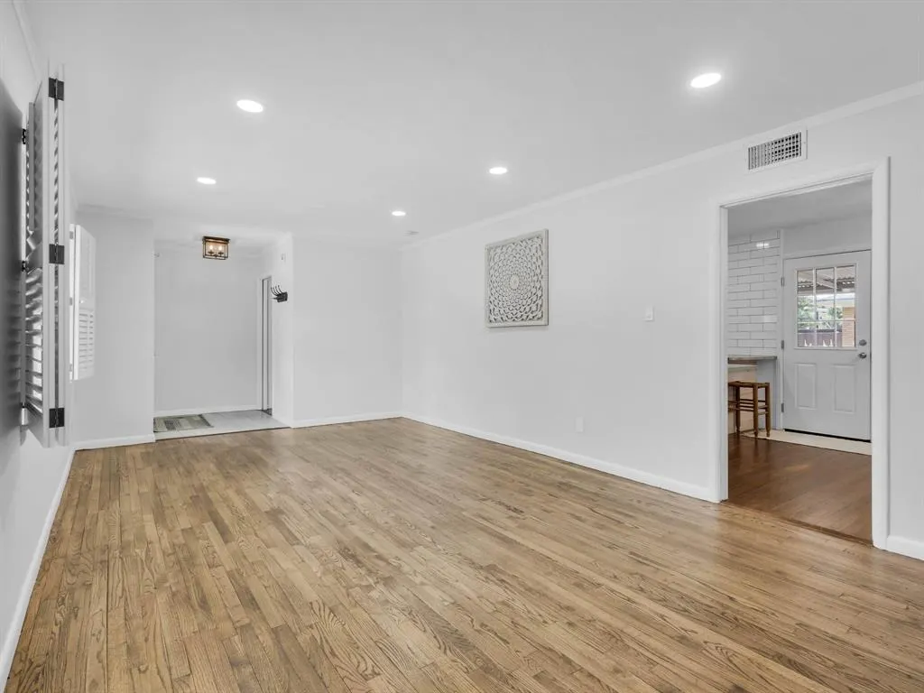 1511 Wysong Drive