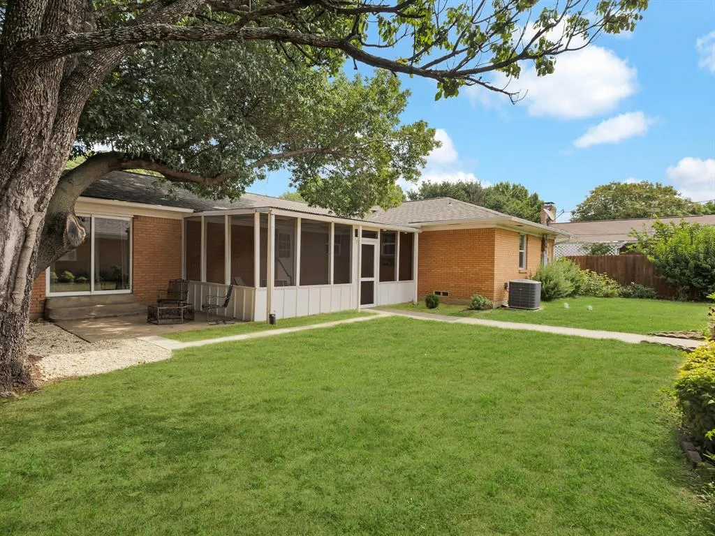 1511 Wysong Drive