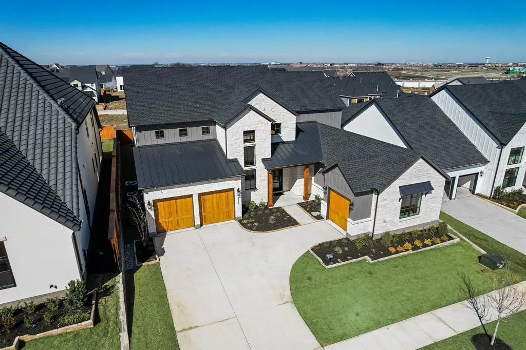 3552 Melvina Drive