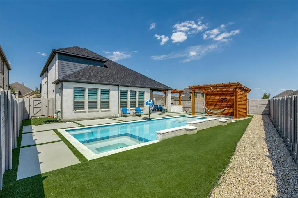4801 Sagan Drive