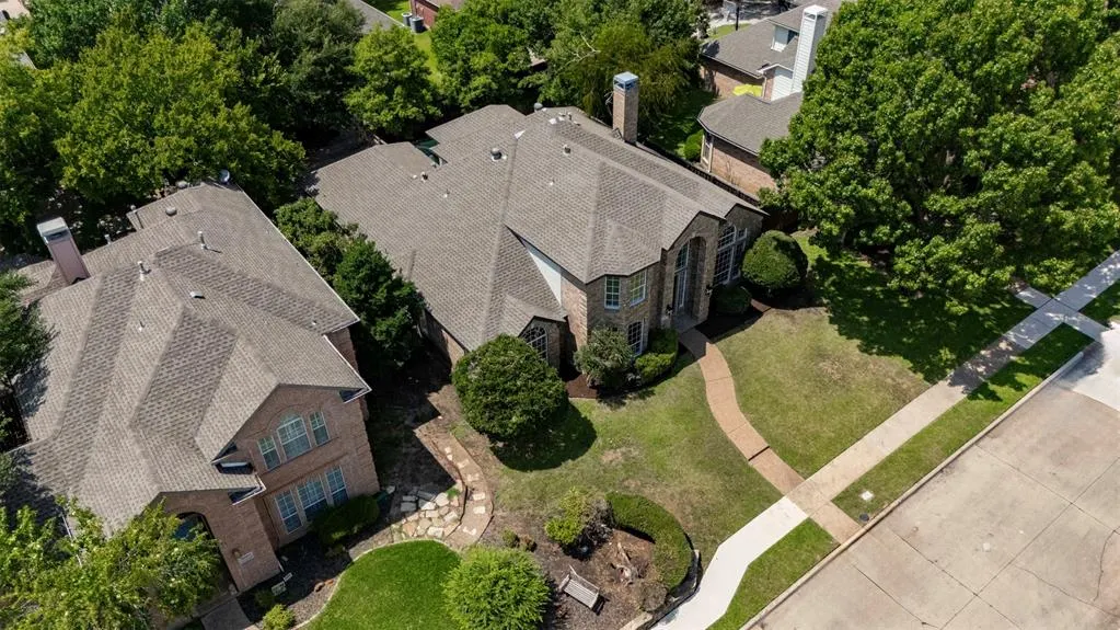 5805 Kingsbrook Drive