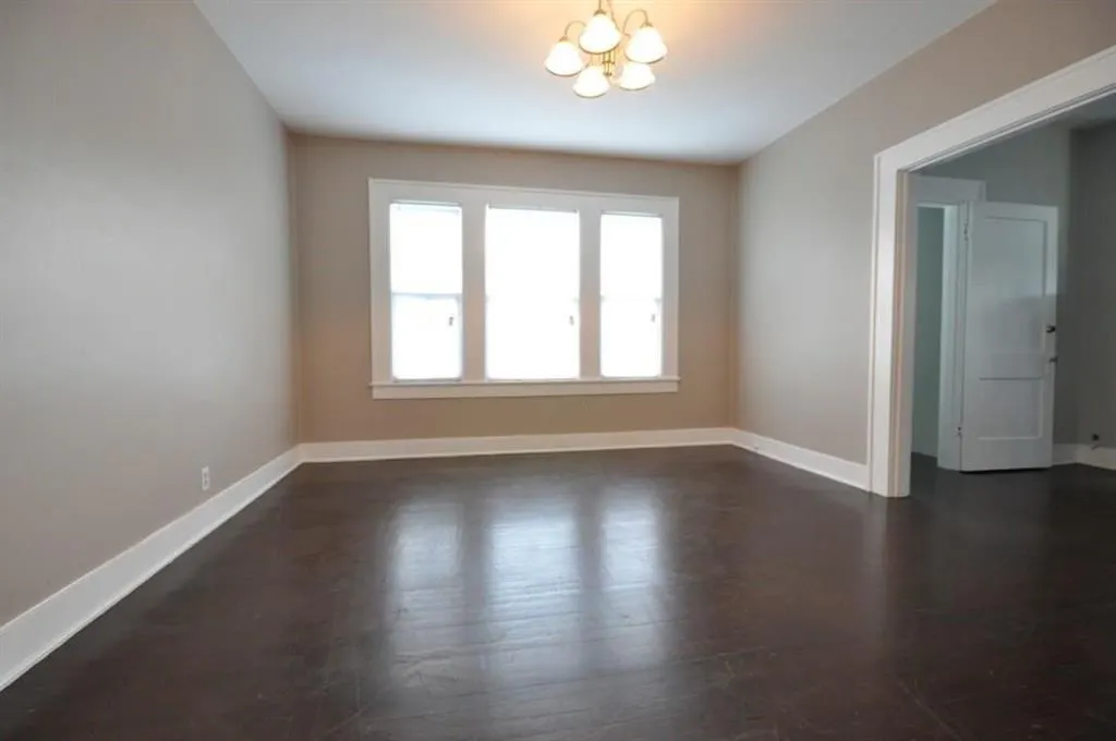 1412 Kings Highway