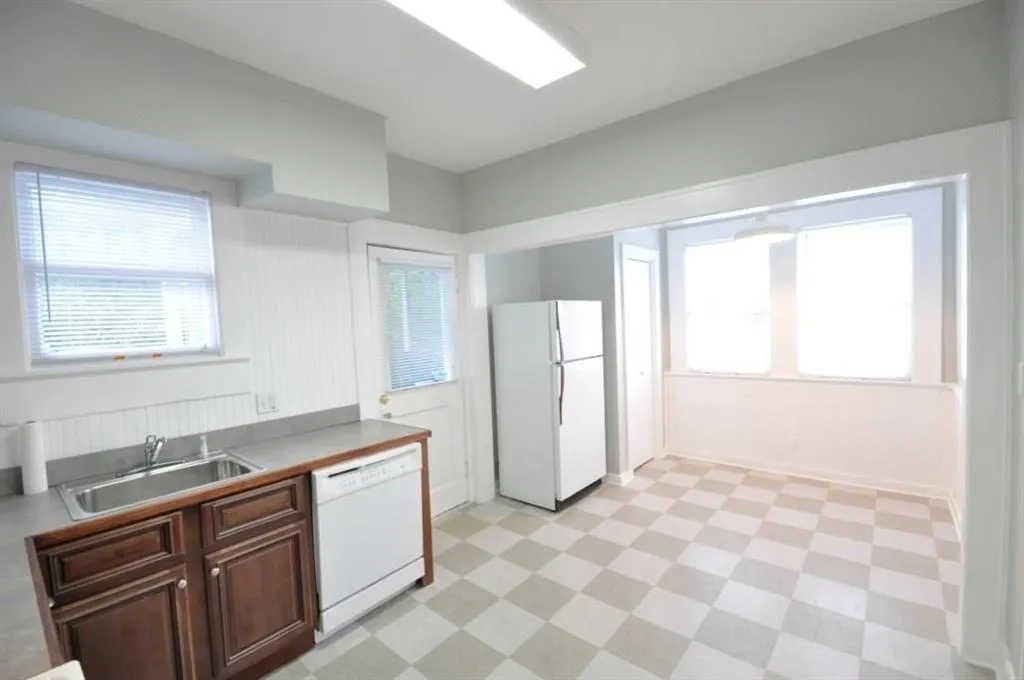 1412 Kings Highway