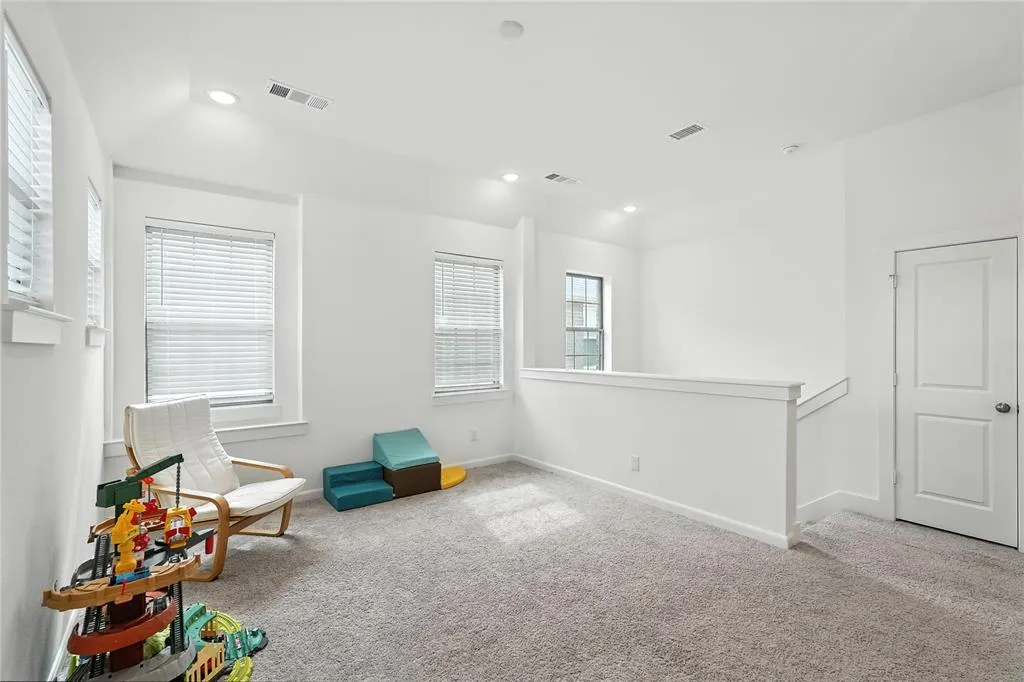 979 Mikaela Drive
