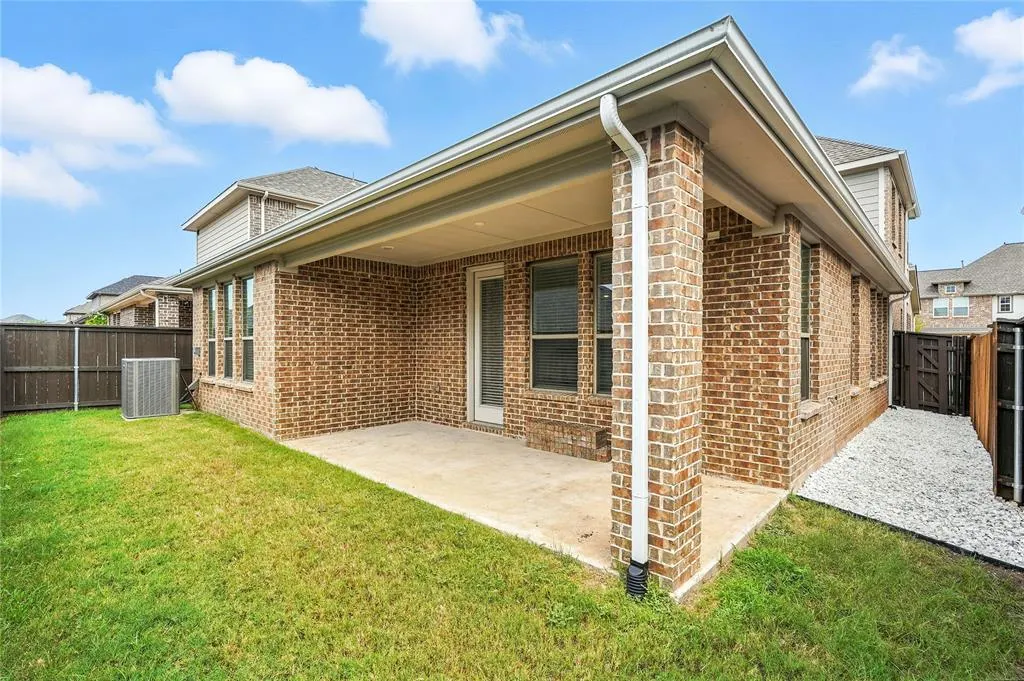 979 Mikaela Drive