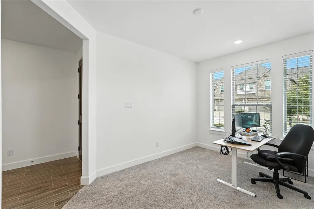 979 Mikaela Drive