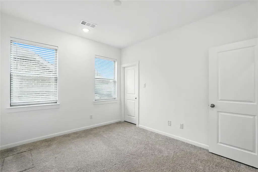 979 Mikaela Drive