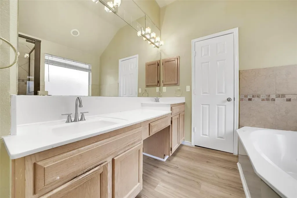 11953 Oak Highlands Drive