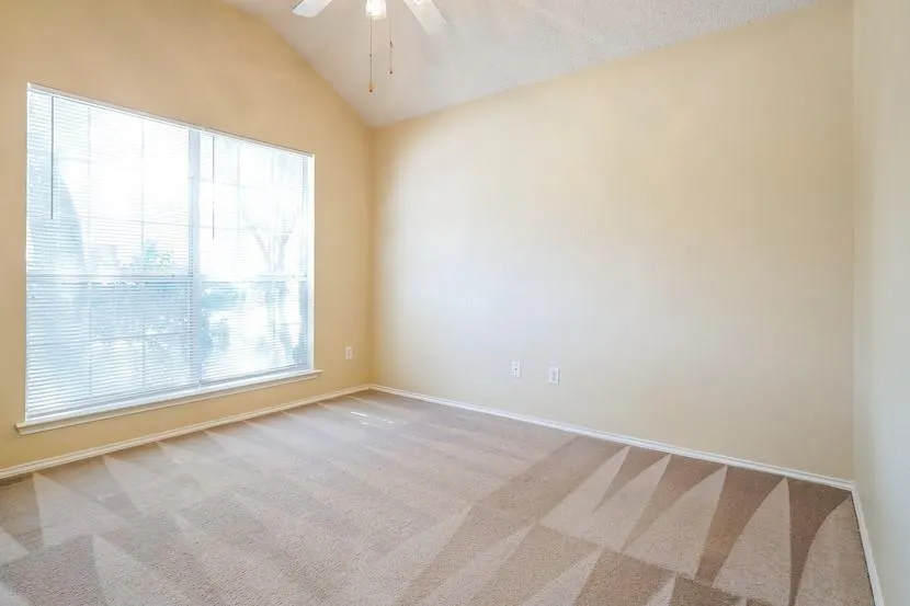 2708 Berry Hill
