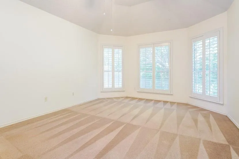 2708 Berry Hill
