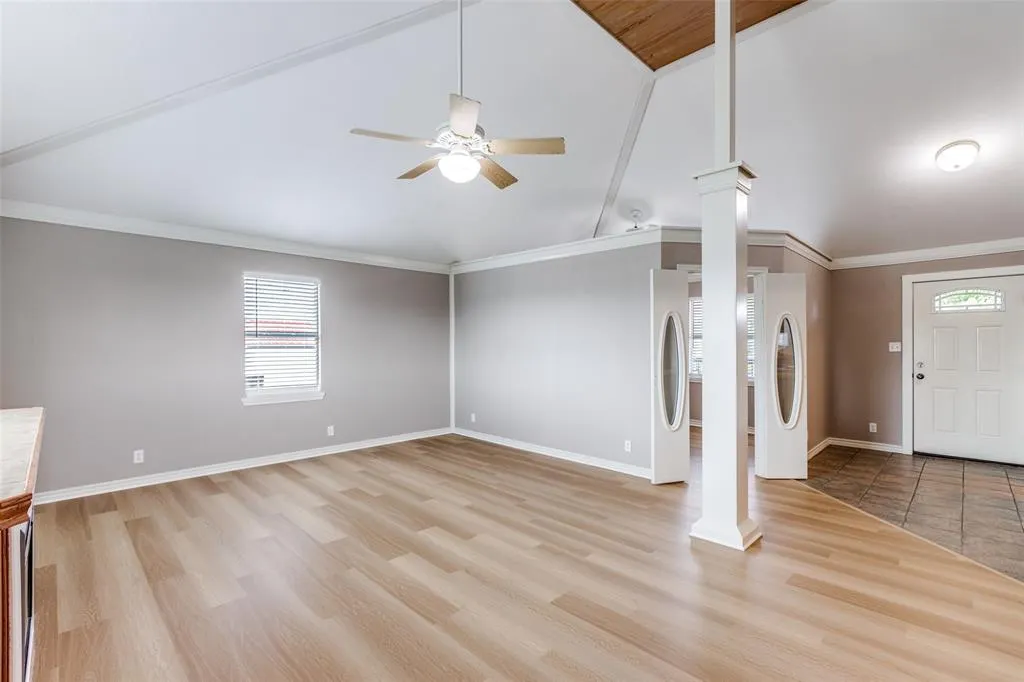 5675 Four Seasons Lane