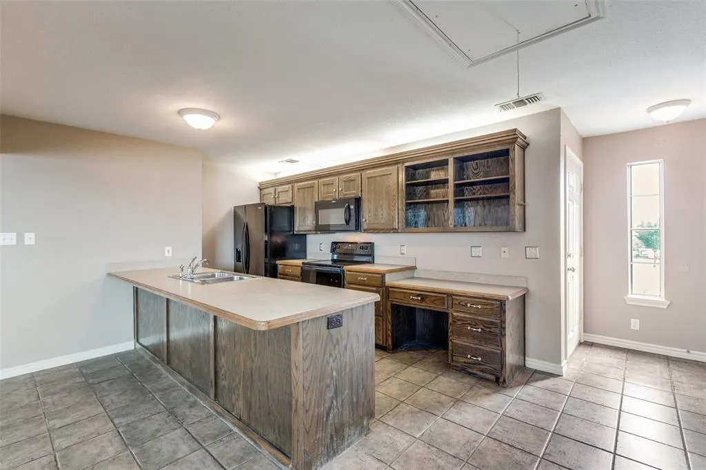 5675 Four Seasons Lane