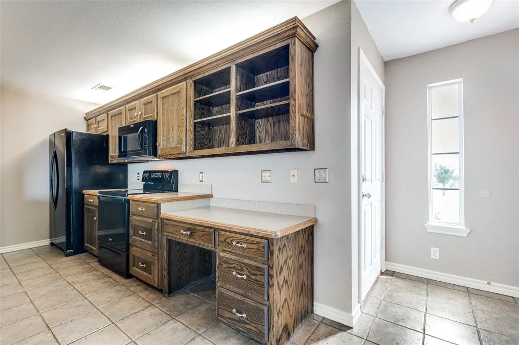5675 Four Seasons Lane