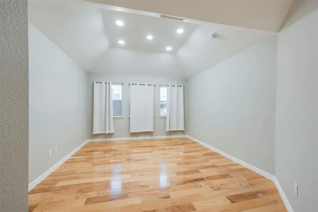 3829 Elgin Drive